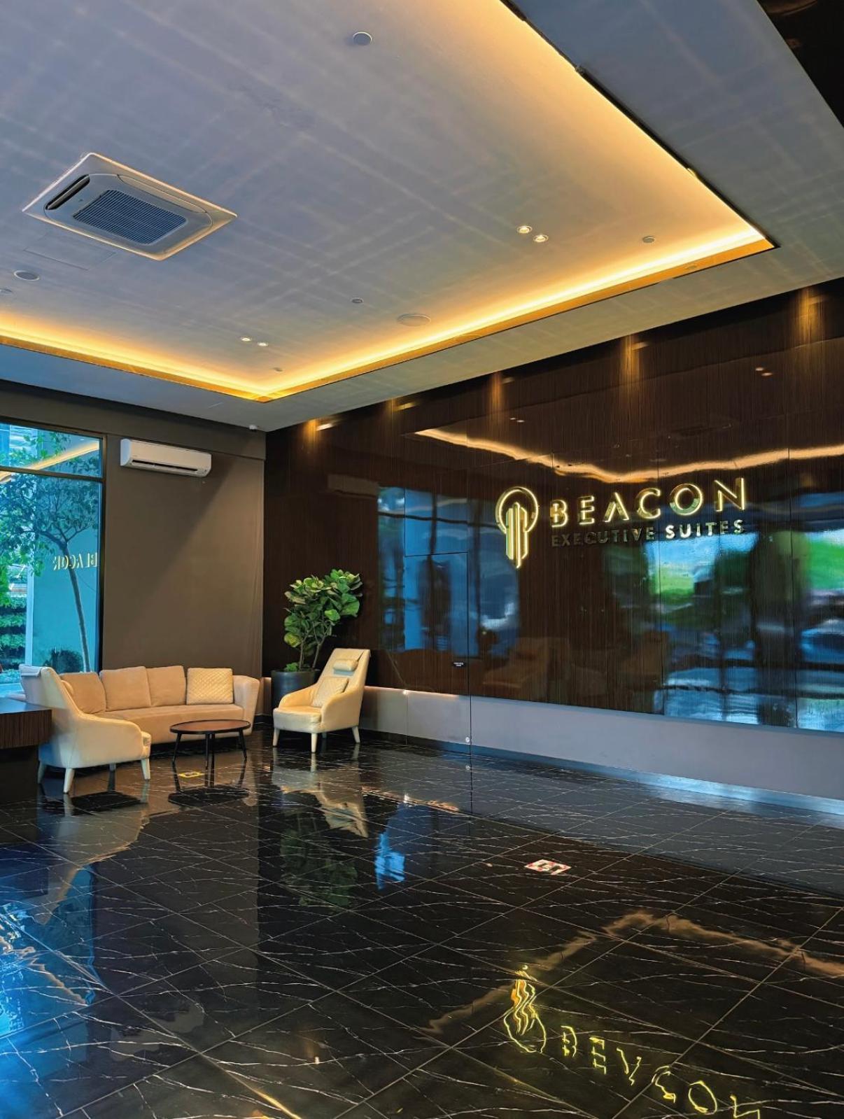 Beacon Executive Suite - City View - By Iz George Town Exterior photo